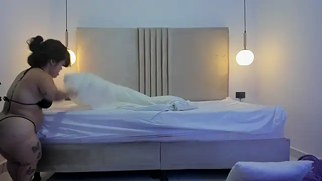 PamelaBonnet mml online show from 11/10/25, 08:08