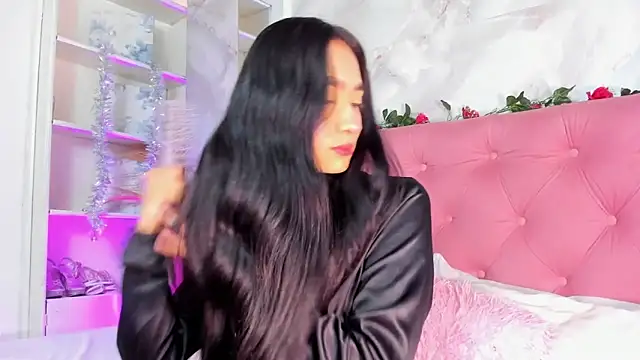 Nicolqueen  online show from 02/19/26, 11:06