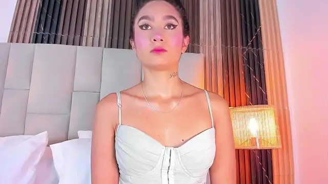 Nicolqueen  online show from 04/02/26, 12:14