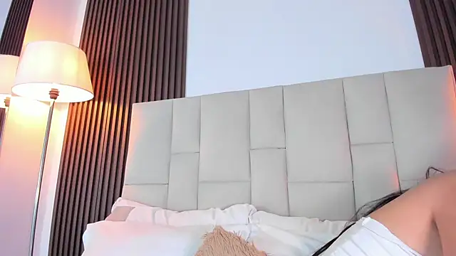Nicolqueen  online show from 07/18/26, 11:36
