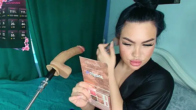 Snapshot of katerine_Monroe chatting on 09/22/25, 05:09 katerine Monroe online show from 09/22/25, 05:09