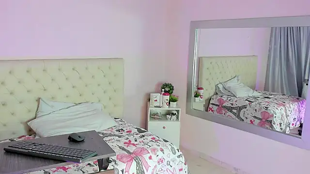 kiity horny  online show from 02/19/26, 12:56