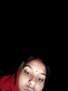 Snapshot of Idhika_Jha chatting on 11/26/25, 12:22 Idhika Jha online show from 11/26/25, 12:22