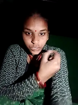 Snapshot of Idhika_Jha chatting on 11/26/25, 01:12 Idhika Jha online show from 11/26/25, 01:12