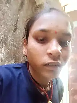 Snapshot of Idhika_Jha chatting on 12/02/25, 09:25 Idhika Jha online show from 12/02/25, 09:25