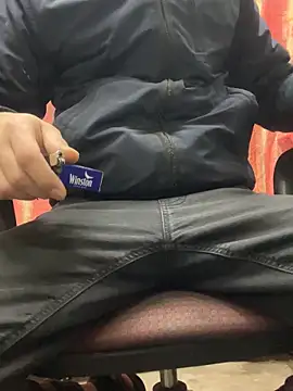 bmwe71 online show from 12/19/25, 11:28