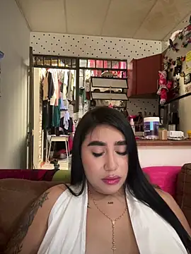 Snapshot of Sophie_Dreamss chatting on 05/19/26, 08:37 Sophie Dreamss online show from 05/19/26, 08:37