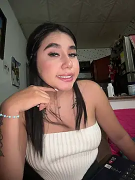 Snapshot of Sophie_Dreamss chatting on 05/27/26, 01:57 Sophie Dreamss online show from 05/27/26, 01:57