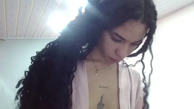 canelasexy 1 online show from 10/18/25, 10:27