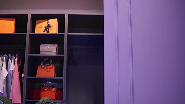 AishaaDevoe online show from 09/20/25, 03:24