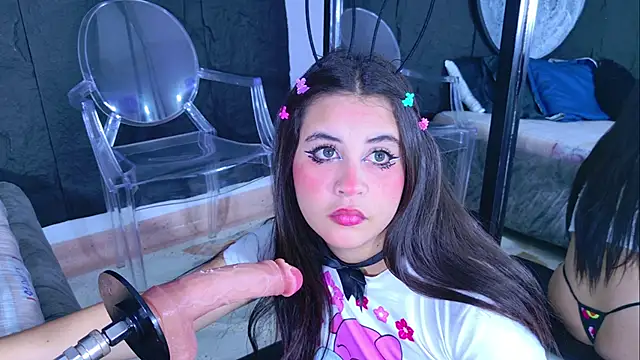 Snapshot of LizzyOlsen chatting on 02/12/26, 05:35 LizzyOlsen online show from 02/12/26, 05:35