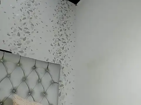 michelle perla online show from 09/17/25, 07:04