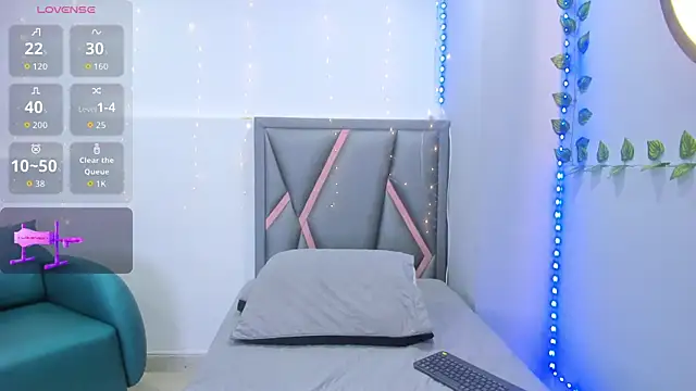 Sofia villareal online show from 01/12/26, 12:54