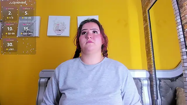 Miiafoox online show from 09/12/25, 04:07