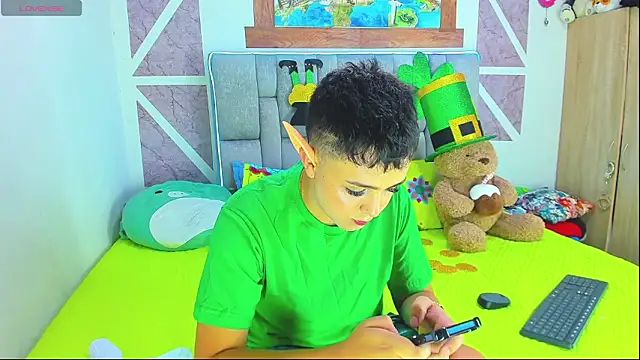 christopher Hot online show from 03/17/26, 08:34