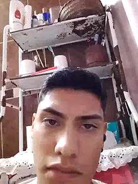 aispuro8505 online show from 09/18/25, 06:59