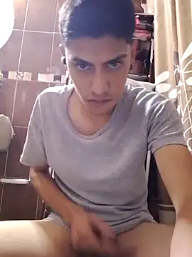 aispuro8505 online show from 11/15/25, 08:55