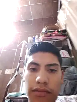 aispuro8505 online show from 11/27/25, 08:27