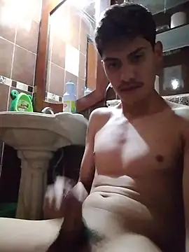 aispuro8505 online show from 03/18/26, 07:11