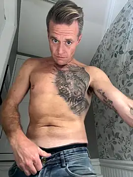 DILFiGuess11 online show from 09/23/25, 12:13