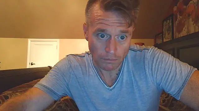 Snapshot of DILFiGuess11 chatting on 07/13/26, 02:25 DILFiGuess11 online show from 07/13/26, 02:25