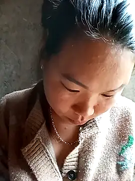 may-squirl online show from 10/21/25, 01:39