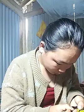 may-squirl online show from 11/02/25, 05:54