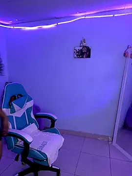 ViolettaMiller  online show from 09/18/25, 01:02