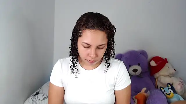 ViolettaMiller  online show from 02/11/26, 01:05