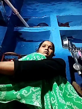 Jooli xx online show from 10/30/25, 12:39