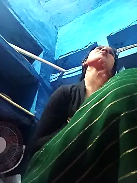 Jooli xx online show from 02/15/26, 03:53