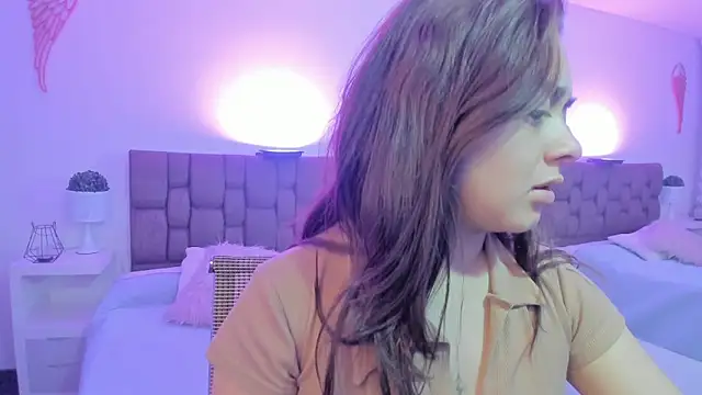 ambar 69  online show from 11/10/25, 04:55