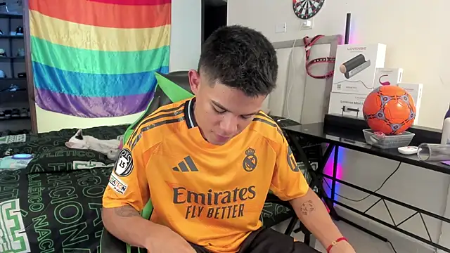 Jack castell online show from 10/04/25, 04:05