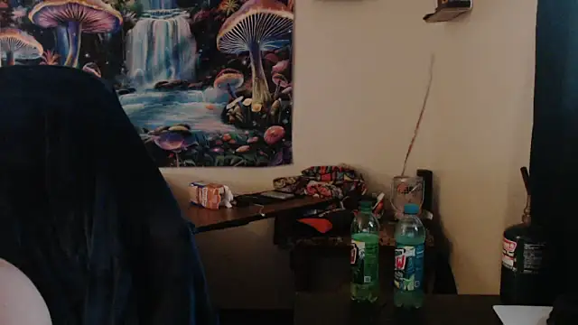 Snapshot of YoBlezz chatting on 09/22/25, 06:54 YoBlezz online show from 09/22/25, 06:54