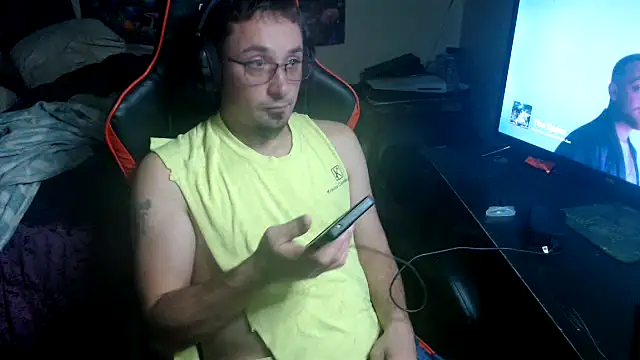 Snapshot of YoBlezz chatting on 11/01/25, 04:58 YoBlezz online show from 11/01/25, 04:58