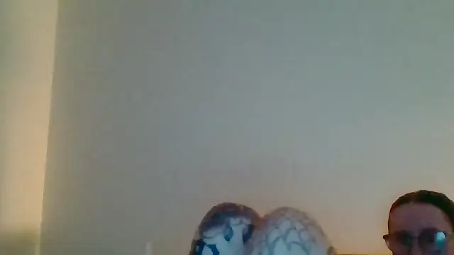 liltiddygoffwaifu online show from 11/09/25, 02:21