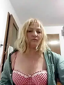 LiluLiluLilu online show from 09/22/25, 07:05