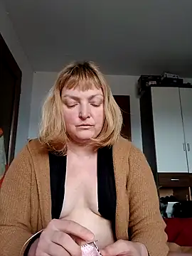 LiluLiluLilu online show from 02/14/26, 12:57