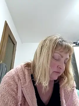 LiluLiluLilu online show from 03/19/26, 08:35