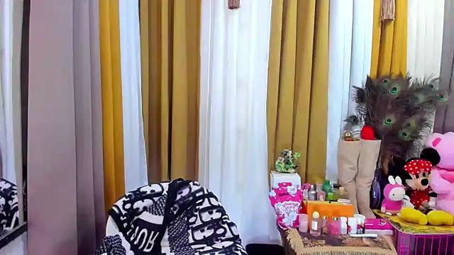 Snapshot of imallyoures69 chatting on 09/18/25, 08:27 imallyoures69 online show from 09/18/25, 08:27