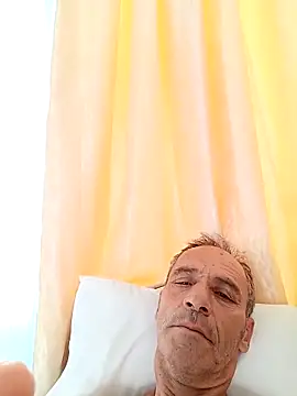 Snapshot of Meliwem12 chatting on 09/25/25, 05:11 Meliwem12 online show from 09/25/25, 05:11