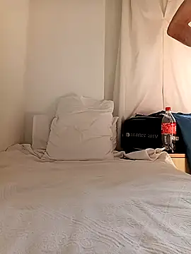 Snapshot of Meliwem12 chatting on 10/19/25, 06:58 Meliwem12 online show from 10/19/25, 06:58