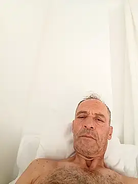 Snapshot of Meliwem12 chatting on 10/20/25, 06:58 Meliwem12 online show from 10/20/25, 06:58