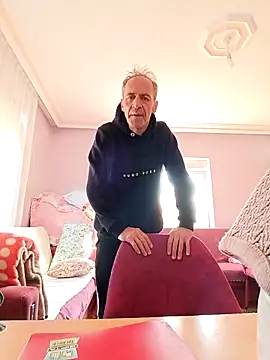 Snapshot of Meliwem12 chatting on 11/26/25, 07:53 Meliwem12 online show from 11/26/25, 07:53