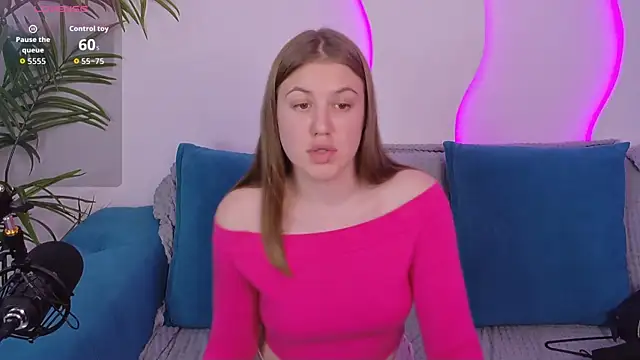 MelanieHenders online show from 09/24/25, 05:05