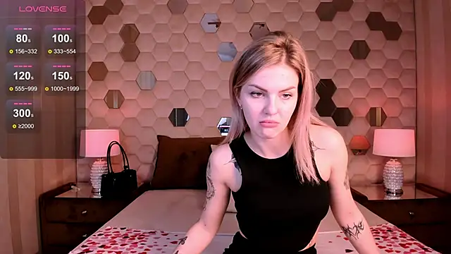 NaomiSol online show from 09/17/25, 07:37