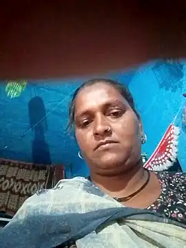 Ishwariya Hatwal online show from 10/21/25, 02:34