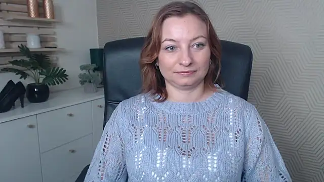 angelaSamt online show from 11/13/25, 06:34