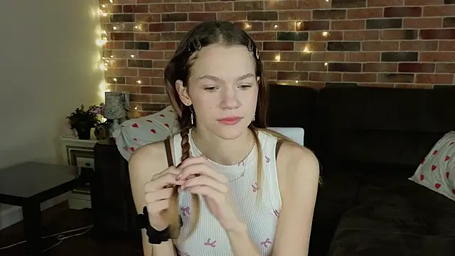 VelvetRisque online show from 01/10/26, 06:26