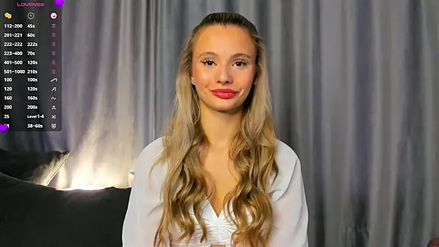 NaughtySeraphine online show from 11/05/25, 06:13